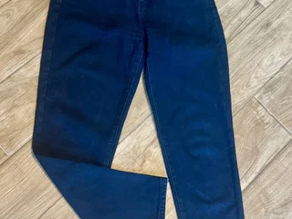 Джинсы Stradivarius mom slim размер 34