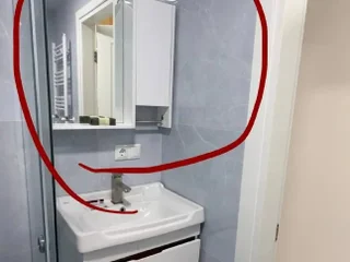 🛋️ **Зеркало с полочкой**