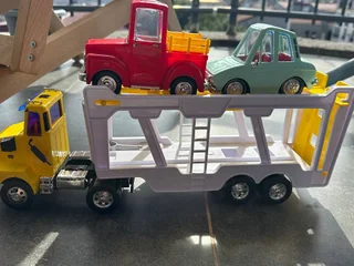 Набор детских машинок Hot Wheels и автовоз