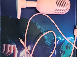 Компактный микрофон Razer Seiren V3 Mini