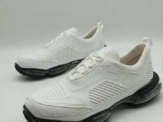 Кроссовки Prada 42/43