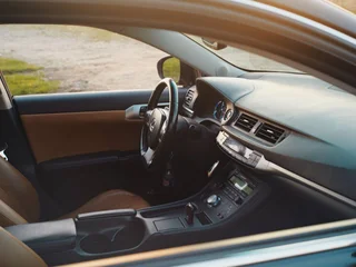 Автомобиль