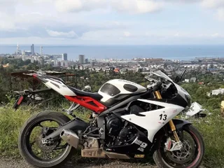 Мотоцикл Triumph Daytona 675R 2012