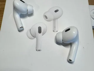 Apple AirPods Pro 2 Lightning MagSafe