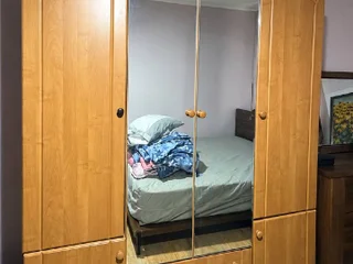 Шкаф с зеркалами