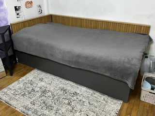 Кровать