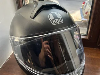 Мотошлем AGV, надевался около 10 раз, изначально стоил 900, продаю за
