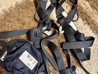 Страховочная система Petzl 8003 Full-body harness