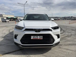 Автомобильная решетка радиатора и запчасти