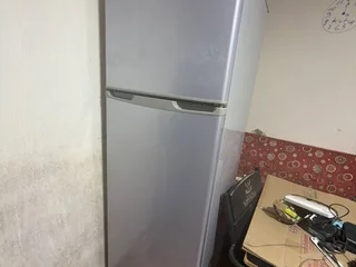 Холодильник 100 л