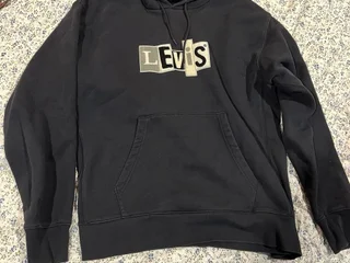 👕 **Продам толстовку Levi’s**