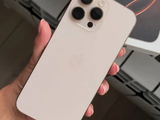 iPhone 16 Pro Max