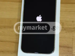 Мобильный телефон Apple