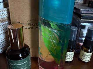 Zelinski & Rosen и Elizabeth Arden