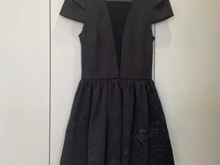 🖤 **Чёрное платье Topshop