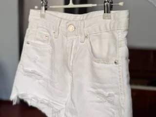 Джинсовые шорты Stradivarius 32 размер