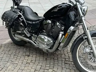 Мотоцикл Suzuki Intruder VS800
