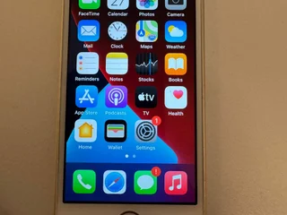 iPhone SE 16GB