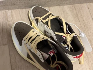Кроссовки Nike Travis size 38 новые