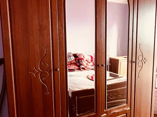 шкаф с самовывозом район парка 6 Мая.