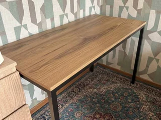 **Стол 120х60 в отличном состоянии**