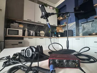 Домашняя студия звукозаписи в комплекте