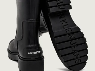Одежда и обувь Calvin Klein