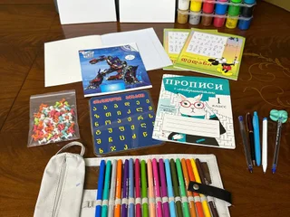 Игрушки, канцелярские товары и учебные материалы