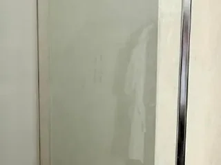Закаленное стекло для душевой