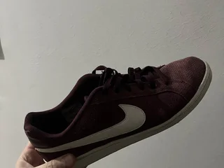 Кроссовки Nike