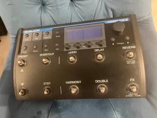 Вокальный процессор TC-Helicon VoiceLive 2