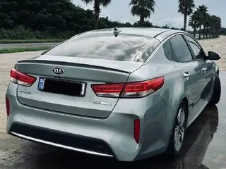 Kia Optima Hybrid EX