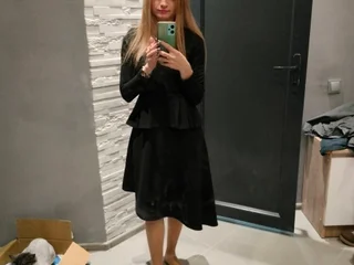 Чёрное вечернее платье