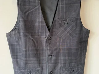 Жилетка Guess (размер L)