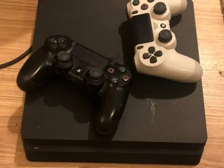 PlayStation 4 Slim