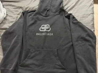 худи унисекс Balenciaga