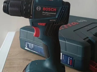 Аккумуляторная дрель-шуруповерт Bosch GSR 185-LI