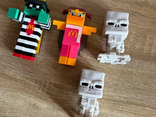 Игрушки Minecraft из McDonalds
