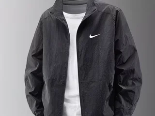 Черная ветровка Nike
