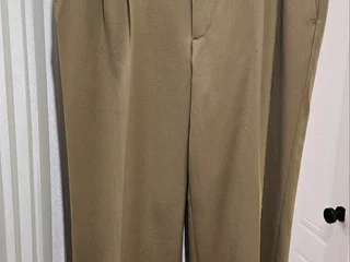 Мужские брюки Burberry. На размер m-l, отличное состояние.
