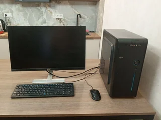 Игровой ПК с монитором и периферией