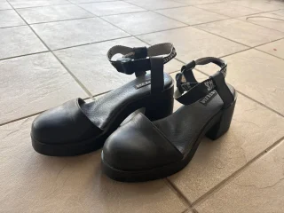 Босоножки sintezia