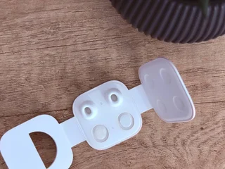 Оригинальные амбушюры Apple AirPods Pro размер S