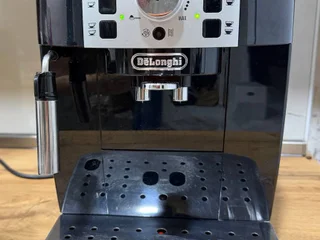 Кофемашина DeLonghi