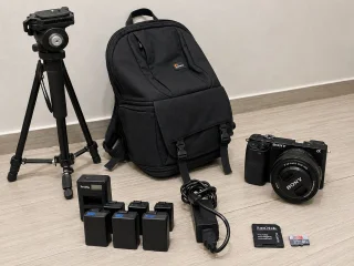 Фотоаппарат Sony A6300 с объективом и комплектом аксессуаров