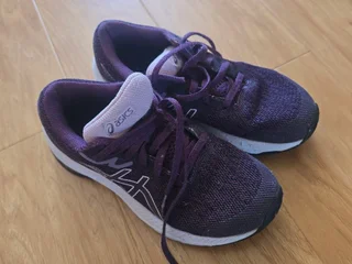 Кроссовки Asics