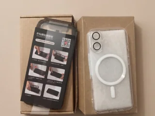 Чехол для iPhone 16 с MagSafe и защитным стеклом