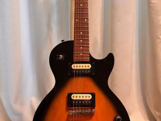 Эпифон Les Paul Studio E1