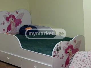 Детская кровать и аксессуары