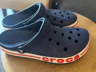 Crocs M11